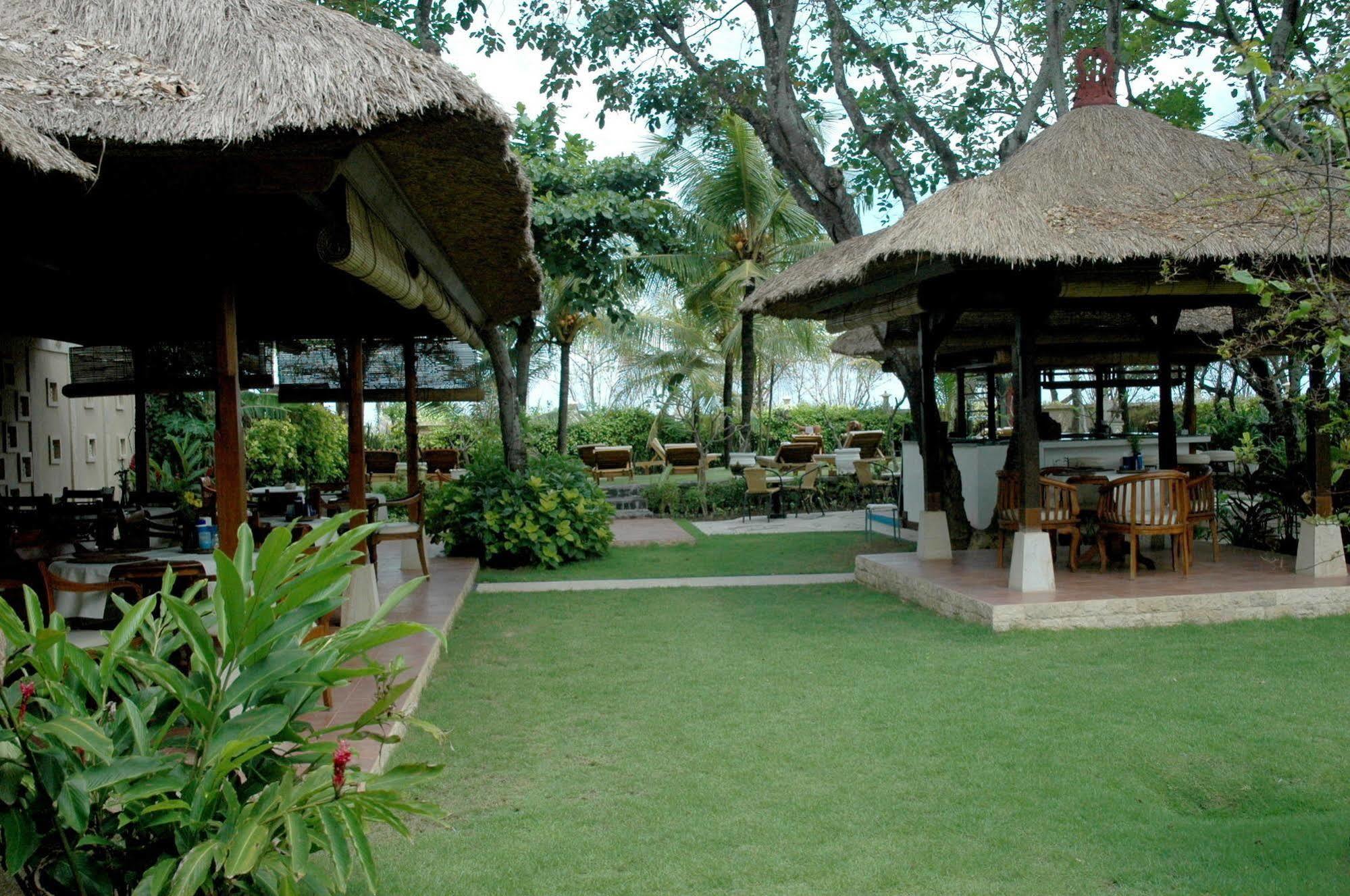 The Sari Beach Legian Exterior foto